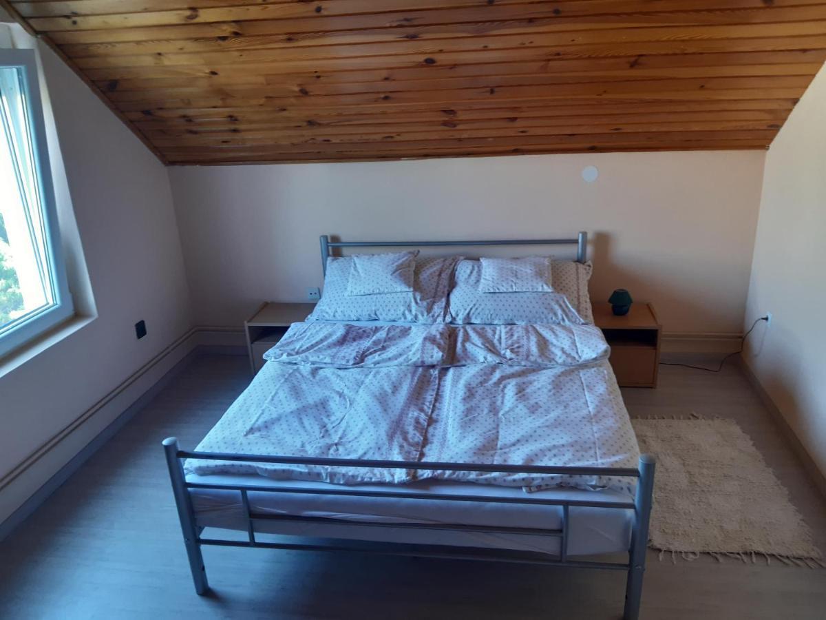 Toldi Apartman Hotel Keszthely Exterior photo
