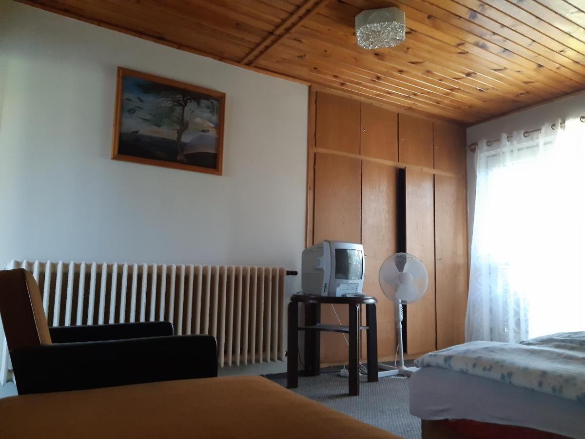 Toldi Apartman Hotel Keszthely Exterior photo